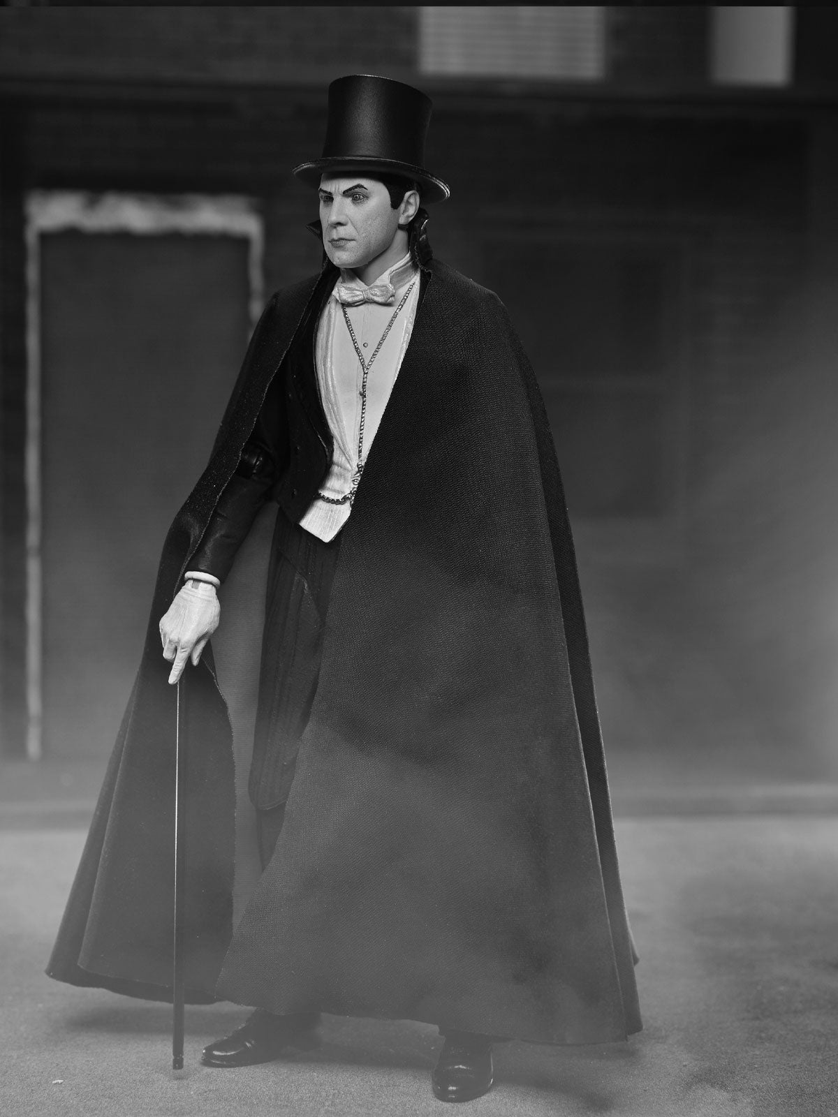 BUY DRACULA (CARFAX ABBEY) UNIVERSAL MONSTERS 7" ACTION FIGURE | NECA ONLINE AU