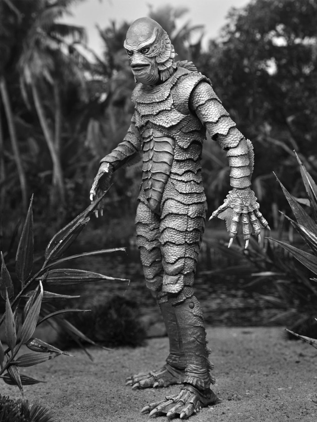 BUY NOW - CREATURE FROM THE BLACK LAGOON - ULTIMATE UNIVERSAL MONSTERS 7" FIGURE | NECA ONLINE