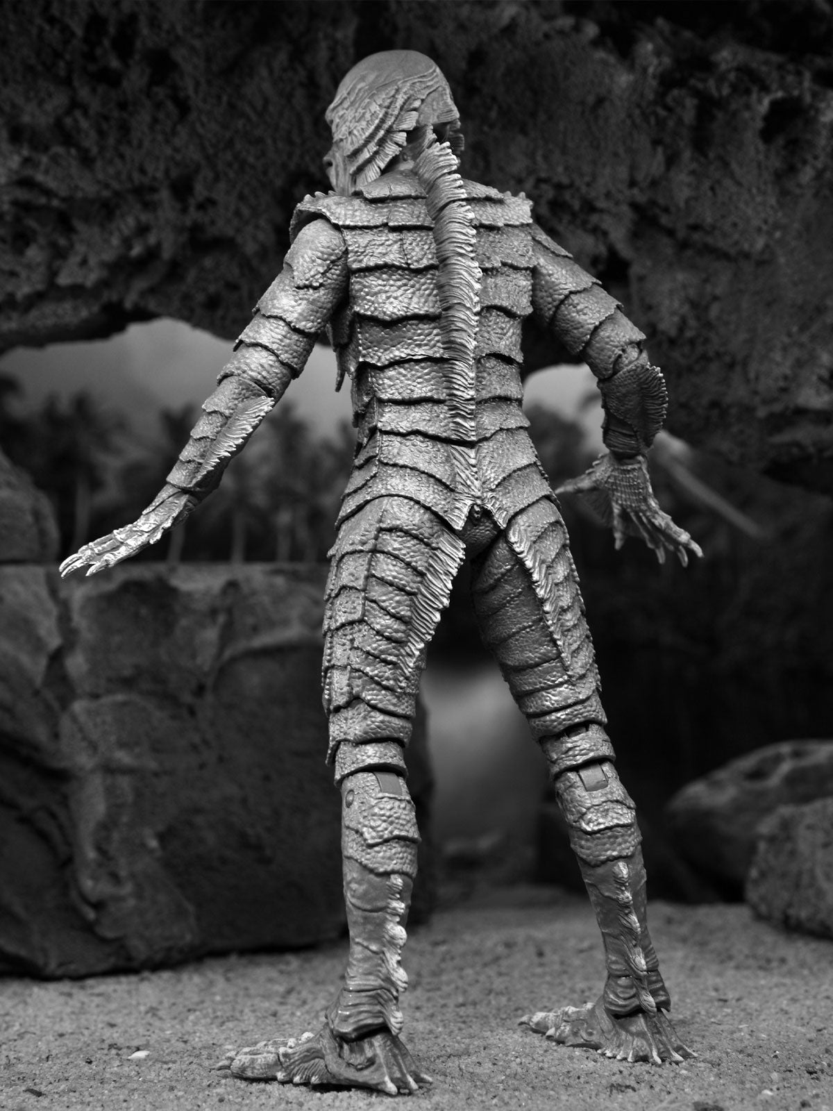 BUY NOW - CREATURE FROM THE BLACK LAGOON - ULTIMATE UNIVERSAL MONSTERS 7" FIGURE | NECA ONLINE