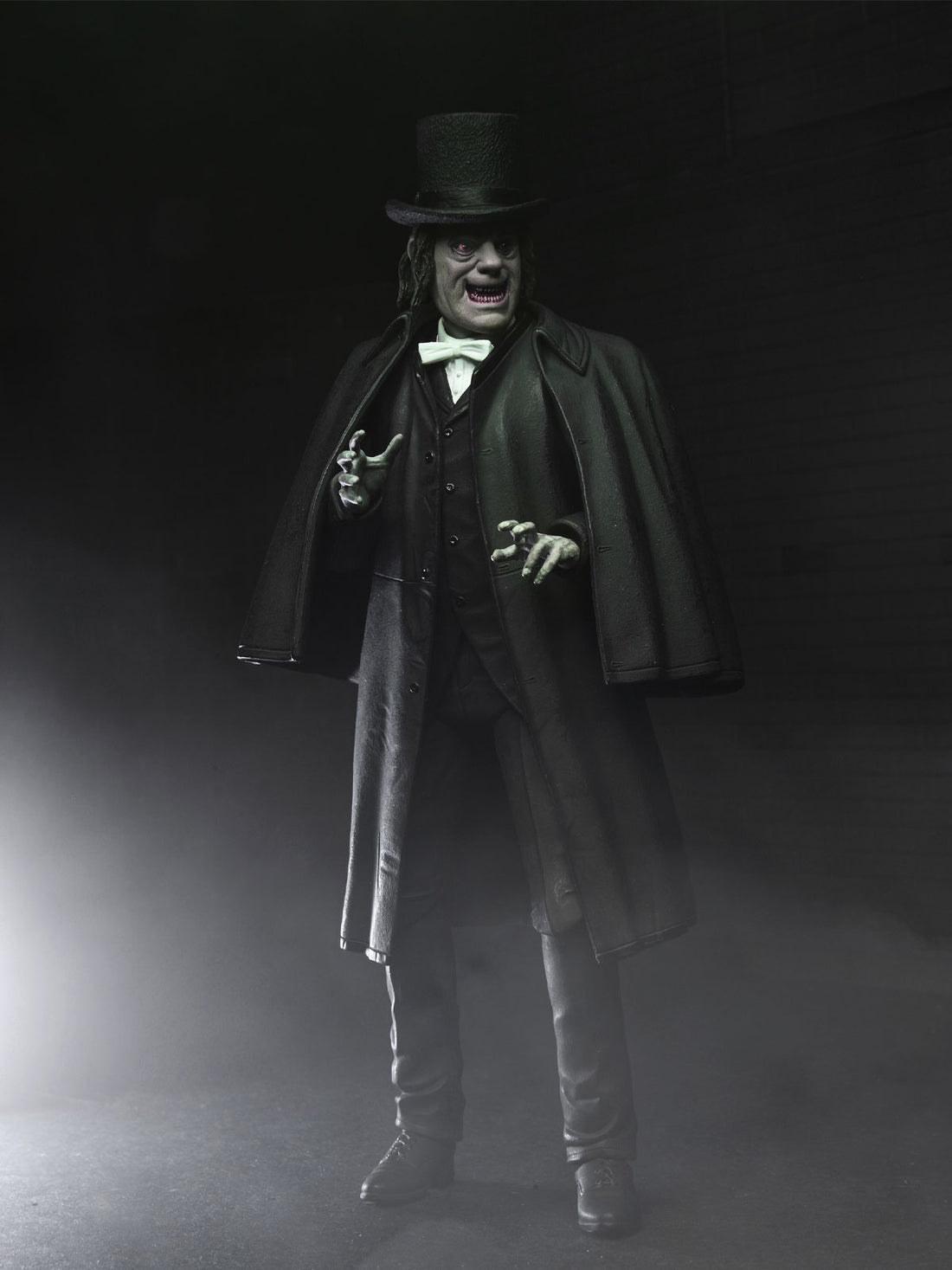 BUY PROFESSOR EDWARD C. BURKE ULTIMATE LONDON AFTER MIDNIGHT (1927) 7" ACTION FIGURE | NECA ONLINE AU