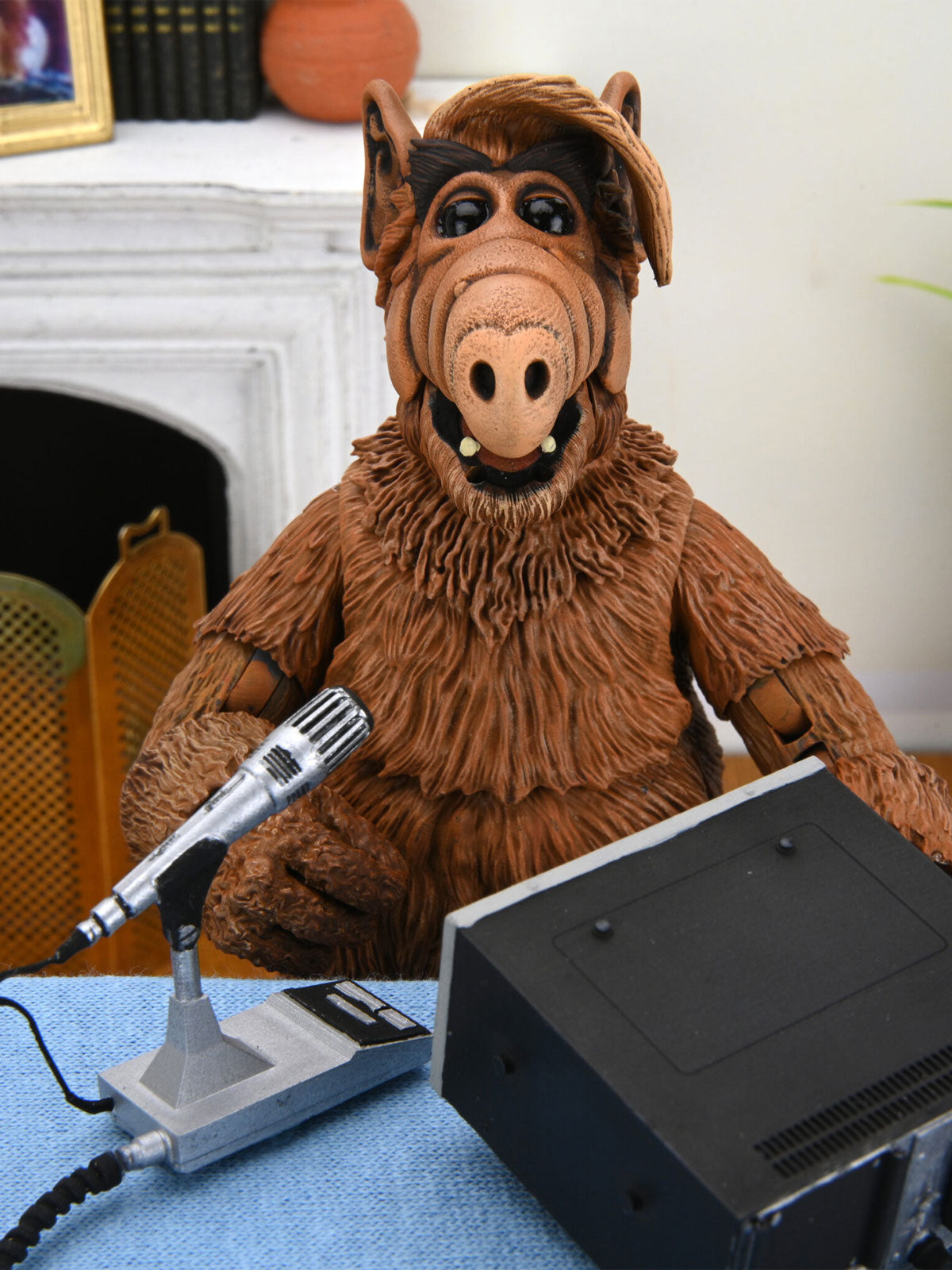BUY ALF - ULTIMATE 7" SCALE ACTION FIGURE | NECA ONLINE AU