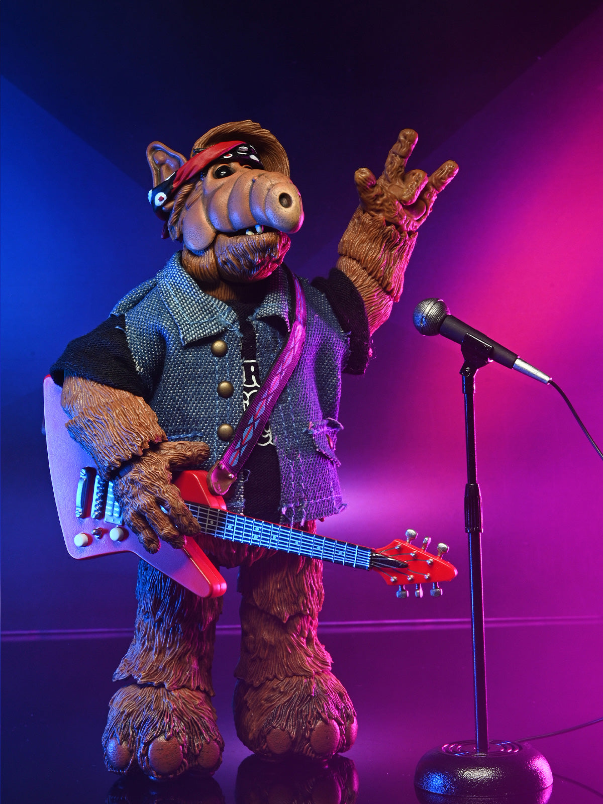 BUY NOW - ALF - ULTIMATE BORN TO ROCK ALF - 7" SCALE ACTION FIGURE | NECA ONLINE AU