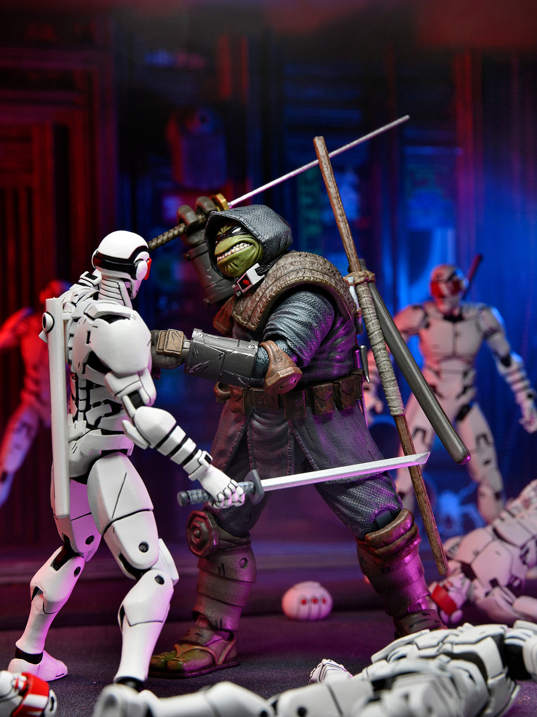 BUY NOW - TMNT THE LAST RONIN - ULTIMATE ELITE SYNJA PATROL ROBOT - 7" SCALE ACTION FIGURE | NECAONLINE AU