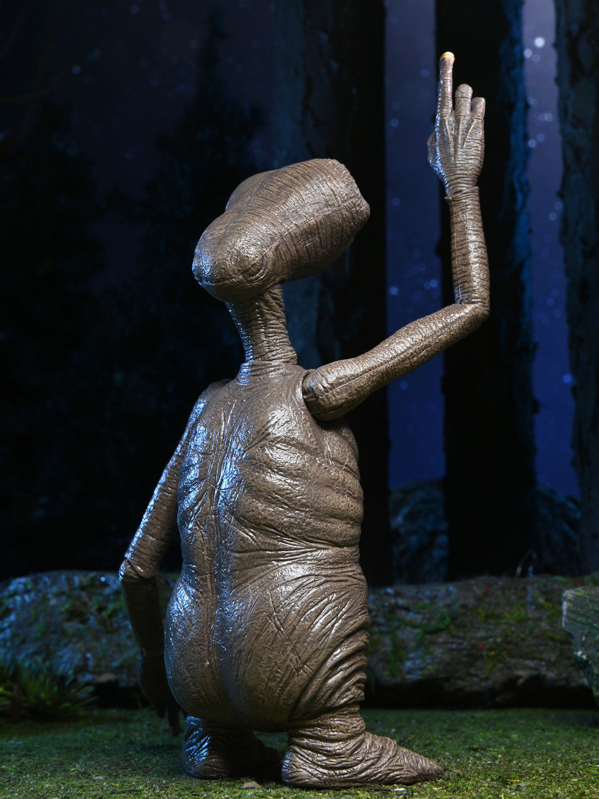 BUY E.T. ULTIMATE 40TH ANNIVERSARY - 7" ACTION FIGURE | NECA ONLINE AU