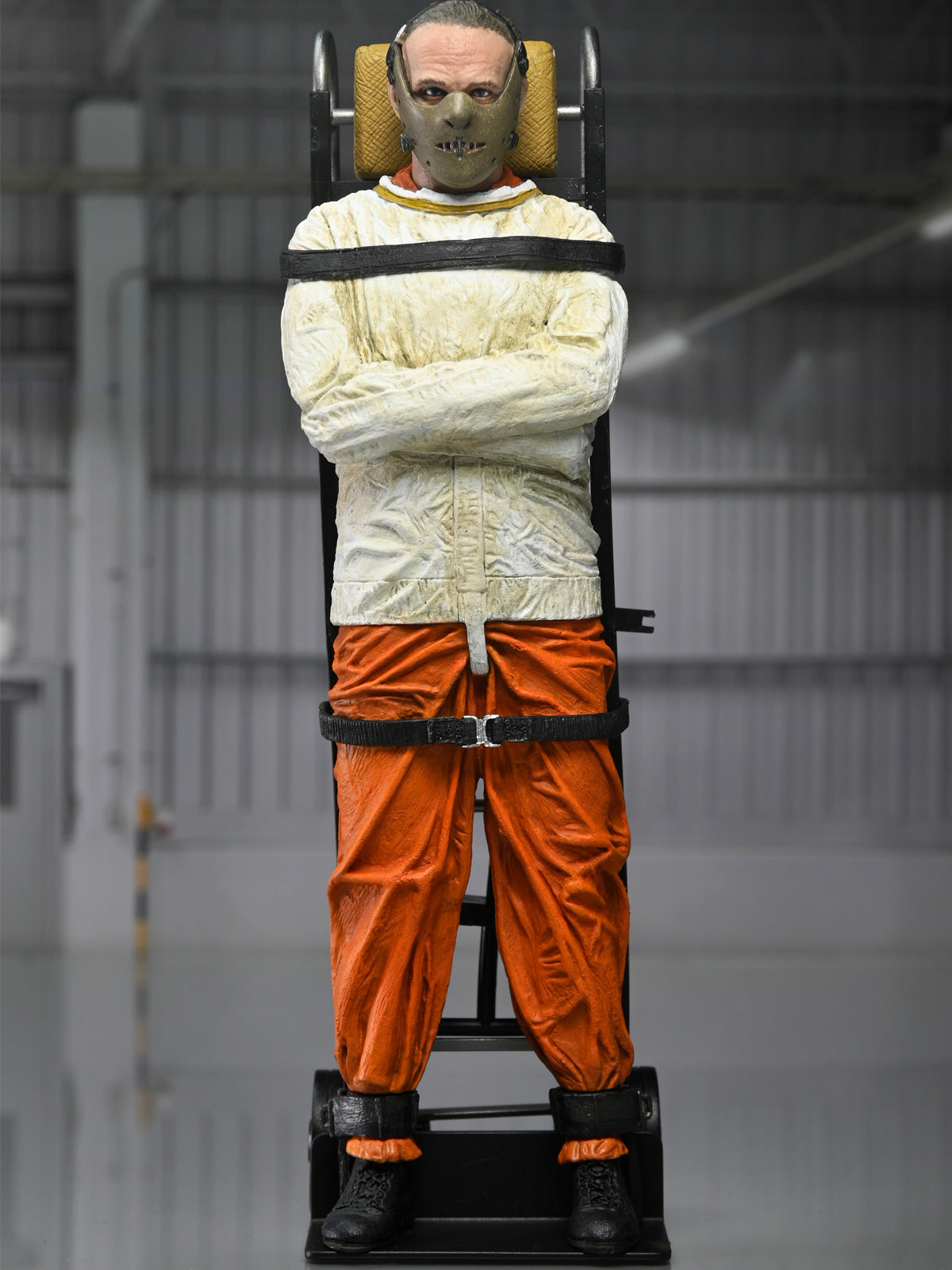 BUY NOW - SILENCE OF THE LAMBS - DR. HANNIBAL LECTER (MASKED) 7" SCALE ACTION FIGURE | NECAONLINE AU