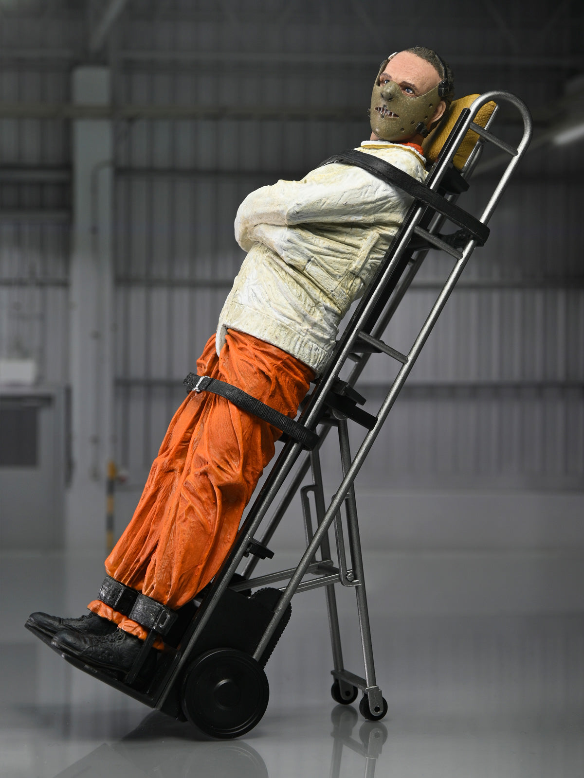 BUY NOW - SILENCE OF THE LAMBS - DR. HANNIBAL LECTER (MASKED) 7" SCALE ACTION FIGURE | NECAONLINE AU