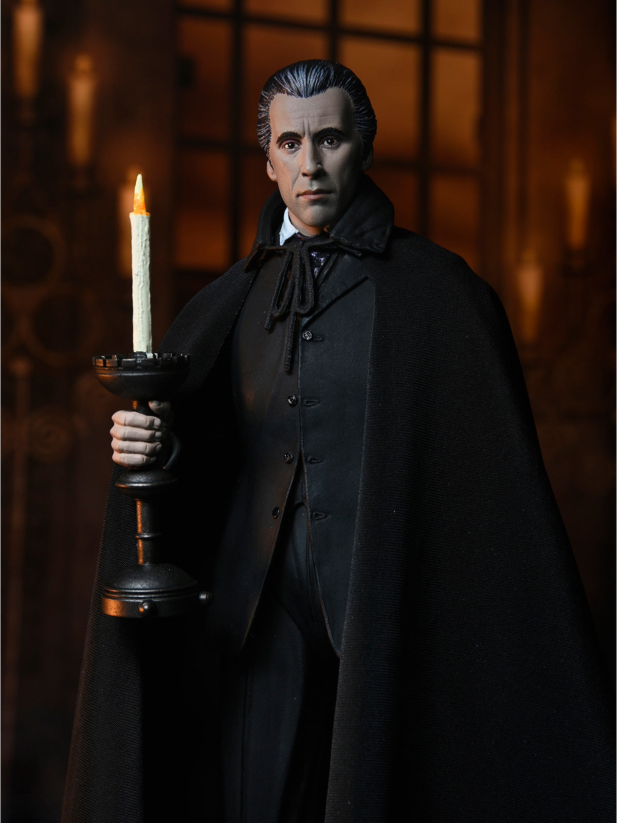 DRACULA - HAMMER FILMS: HORROR OF DRACULA (1958) ULTIMATE COUNT DRACULA - 7" SCALE ACTION FIGURE