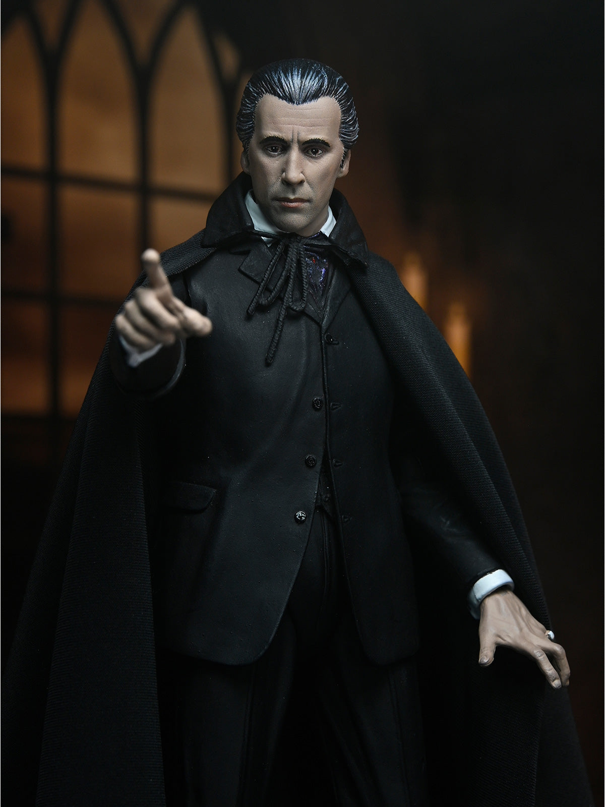 DRACULA - HAMMER FILMS: HORROR OF DRACULA (1958) ULTIMATE COUNT DRACULA - 7" SCALE ACTION FIGURE