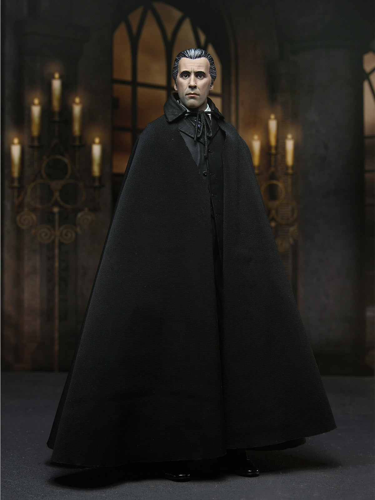 DRACULA - HAMMER FILMS: HORROR OF DRACULA (1958) ULTIMATE COUNT DRACULA - 7" SCALE ACTION FIGURE