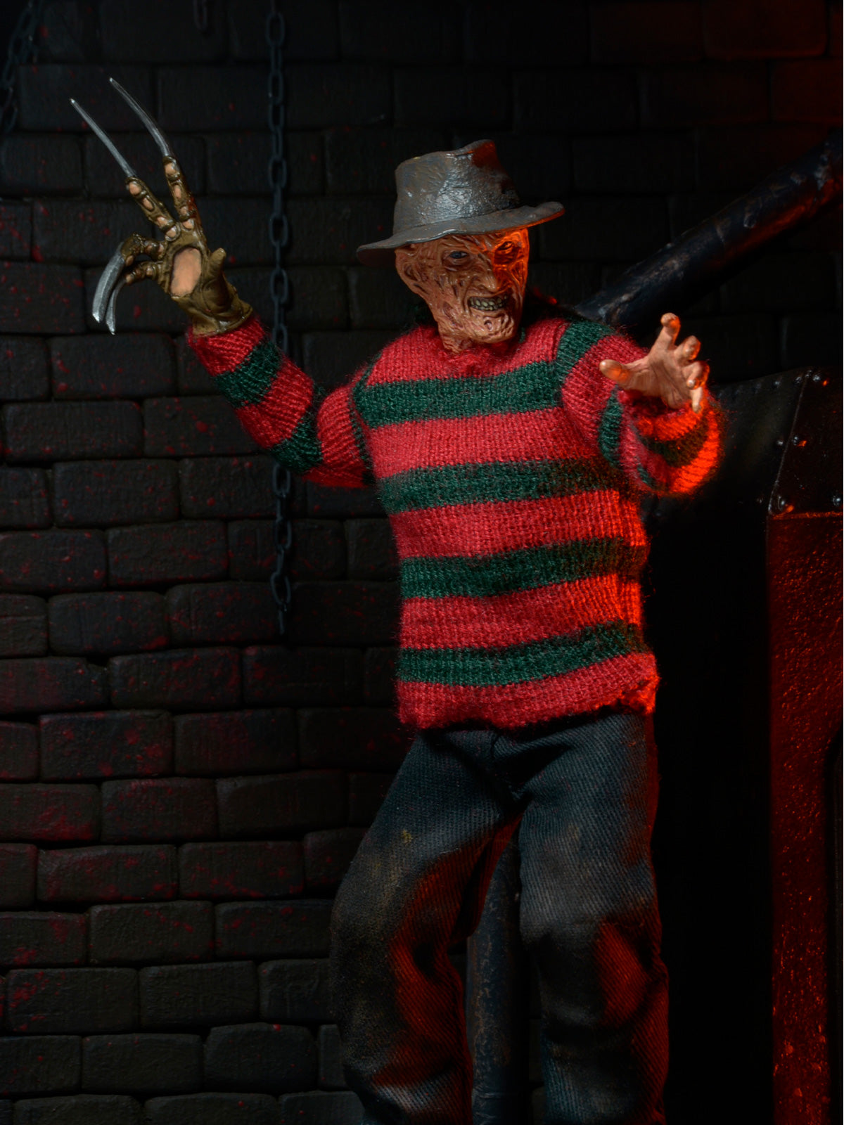 NIGHTMARE ON ELM STREET - DREAM WARRIORS FREDDY - 8" CLOTHED FIGURE