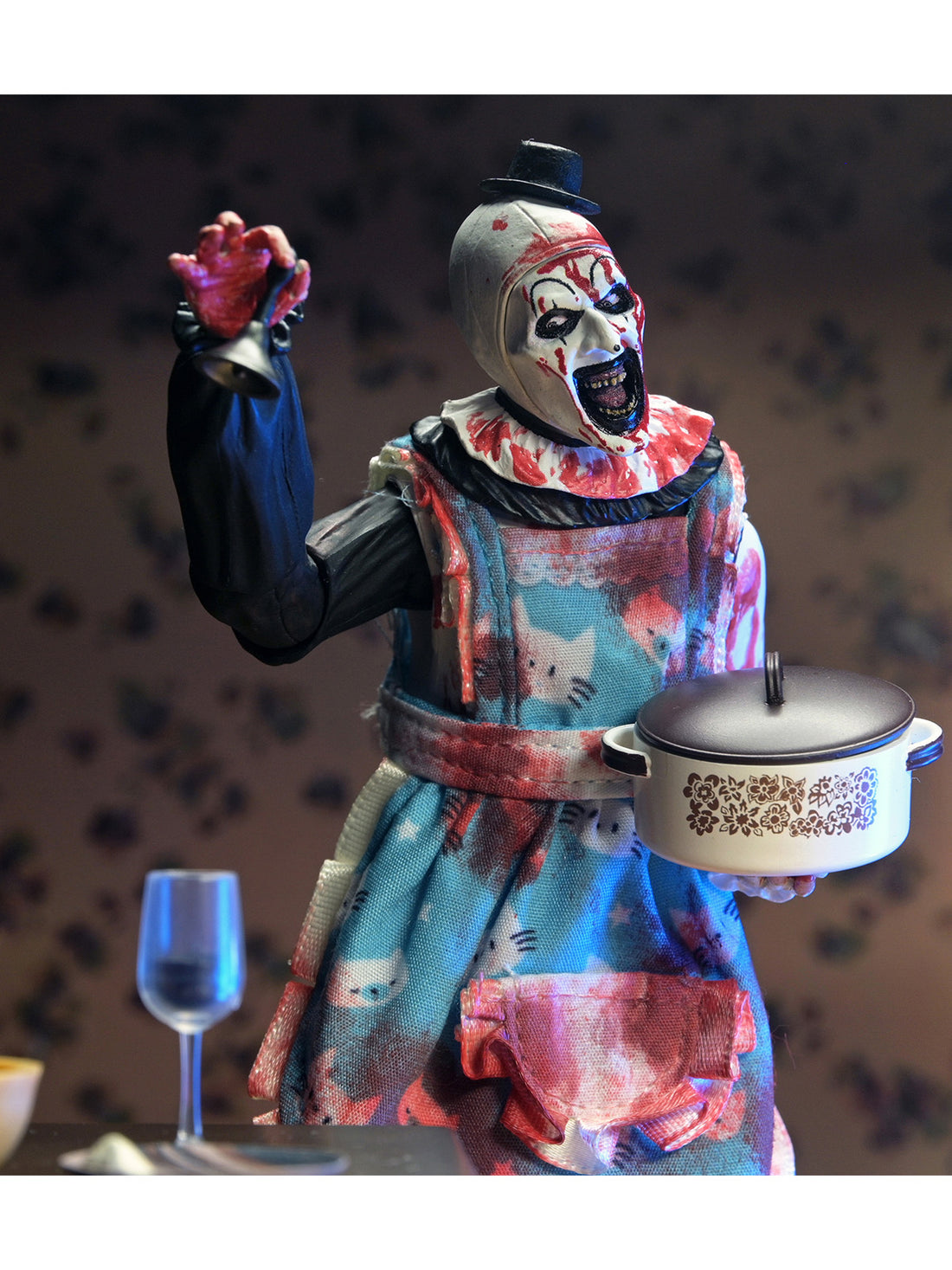 BUY NOW - TERRIFIER 2 ULTIMATE THANKSGIVING ART THE CLOWN – 7″ SCALE ACTION FIGURE | NECAONLINE.COM.AU
