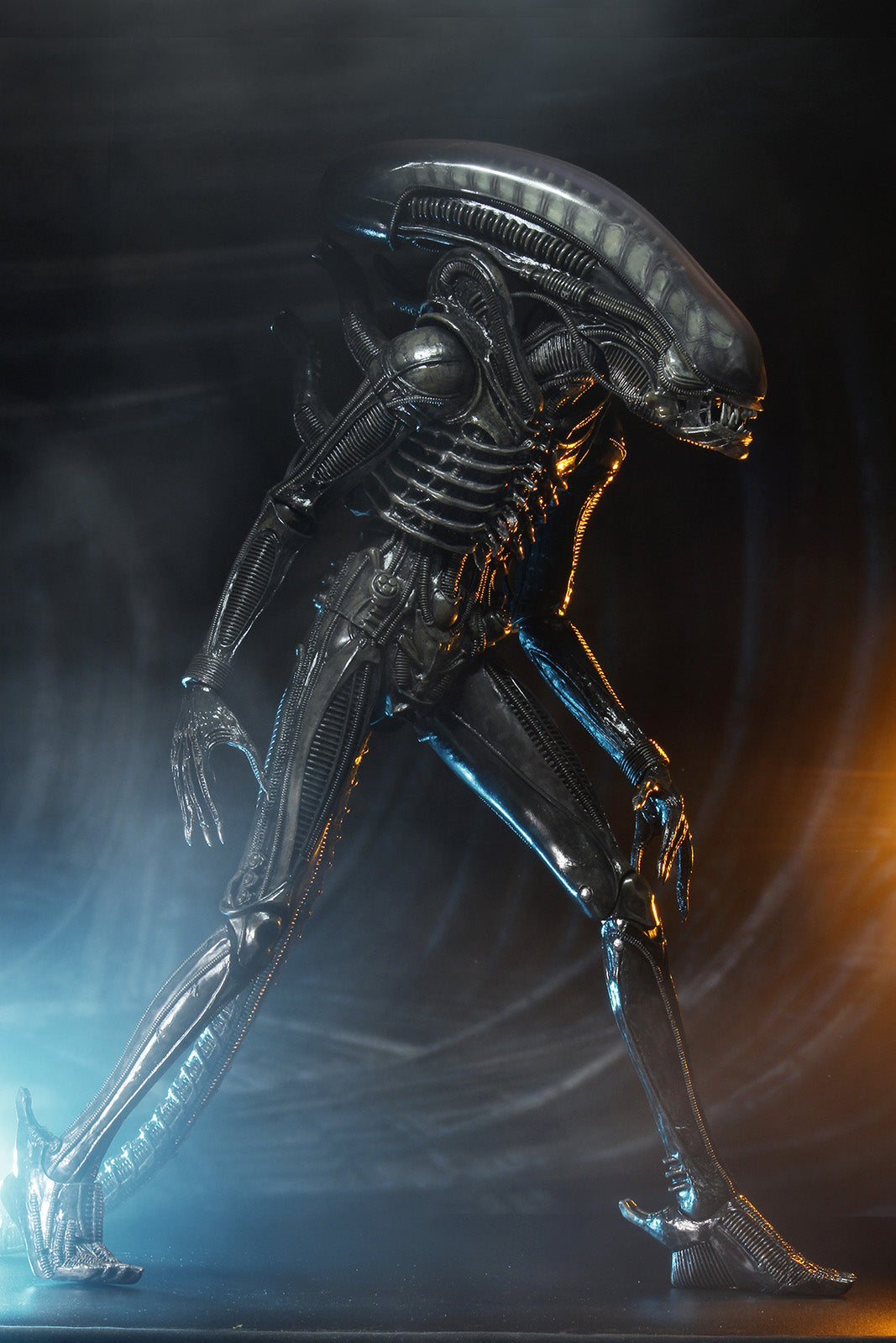 BUY NOW - ALIENS 40TH ANNIVERSARY BIG CHAP 1/4 SCALE ACTION FIGURE | NECAONLINE.COM.AU