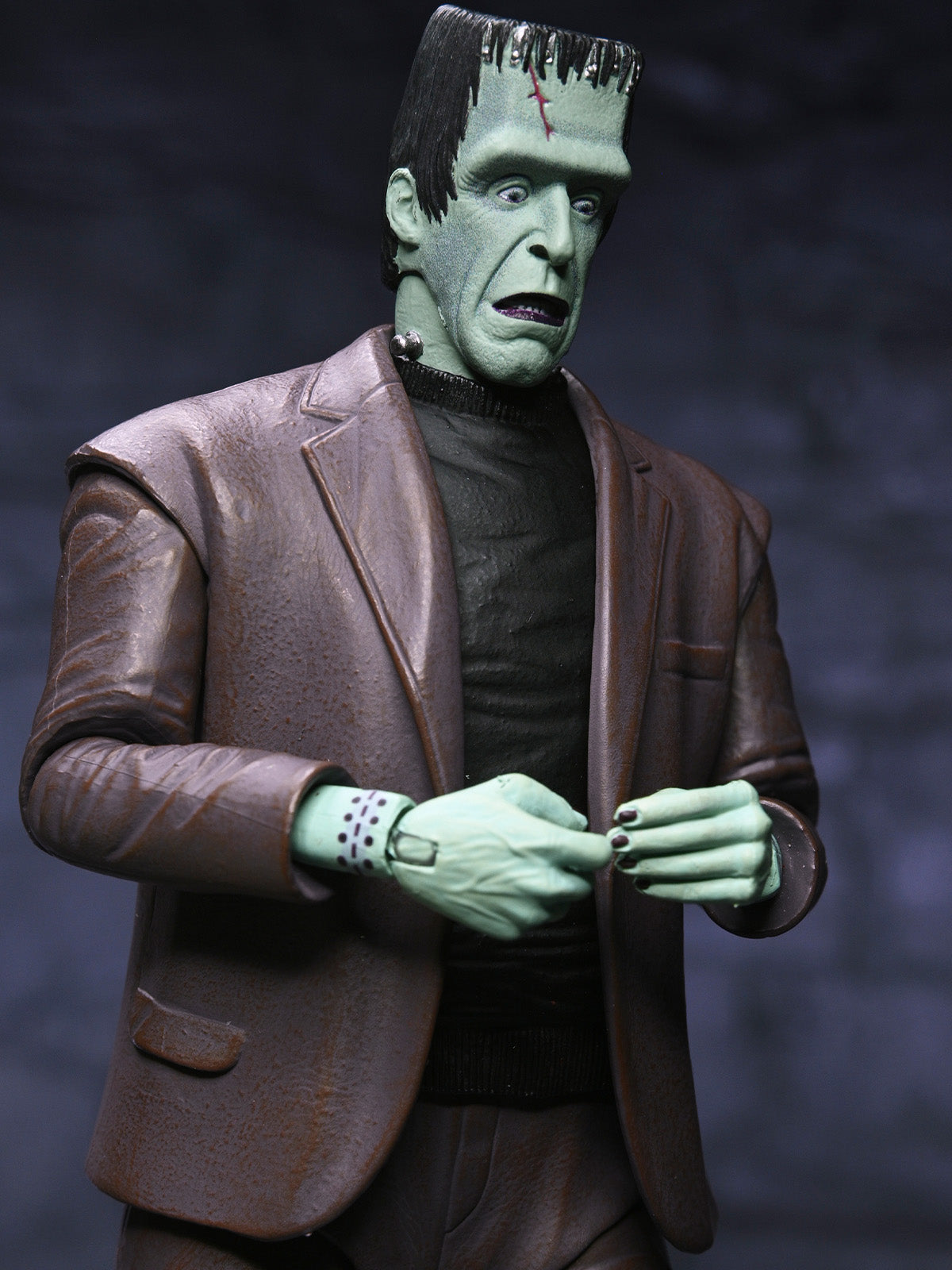 BUY NOW - THE MUNSTERS (TV SERIES) ULTIMATE HERMAN MUNSTER – 7″ SCALE ACTION FIGURE | NECAONLINE.COM.AU