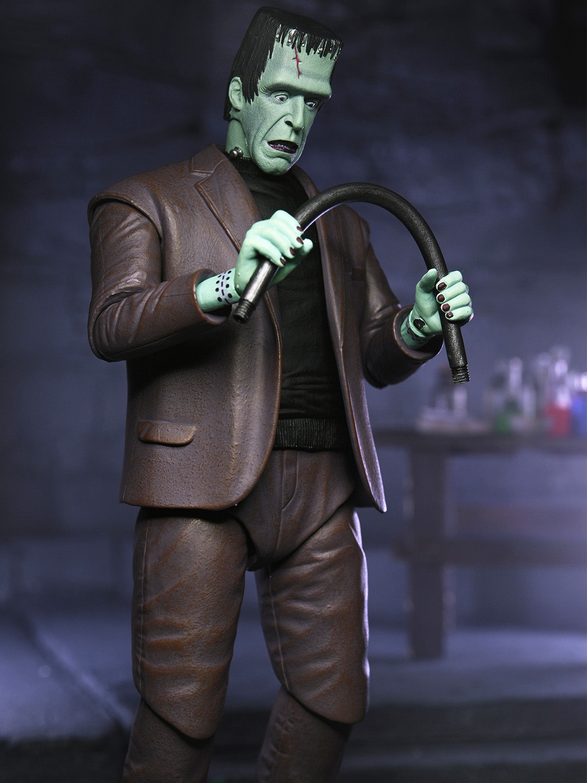 BUY NOW - THE MUNSTERS (TV SERIES) ULTIMATE HERMAN MUNSTER – 7″ SCALE ACTION FIGURE | NECAONLINE.COM.AU
