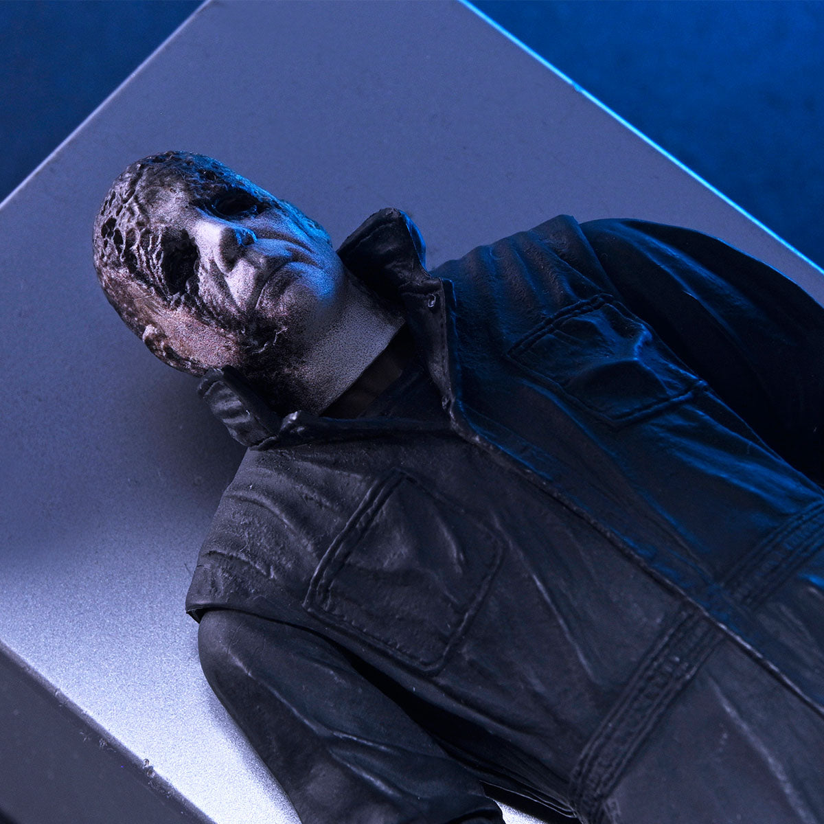 BUY NOW - HALLOWEEN RESURRECTION: ULTIMATE MICHAEL MYERS 7″ SCALE ACTION FIGURE | NECAONLINE.COM.AU