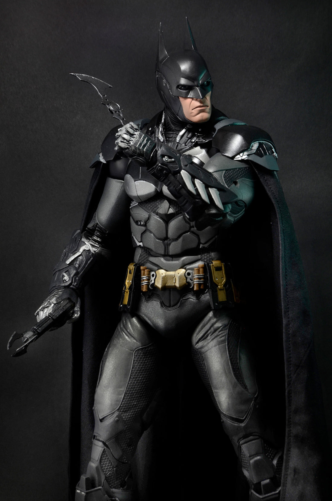 BUY NOW - BATMAN ARKHAM KNIGHT BATMAN DC COMICS 1/4 SCALE ACTION FIGURE | NECAONLINE.COM.AU