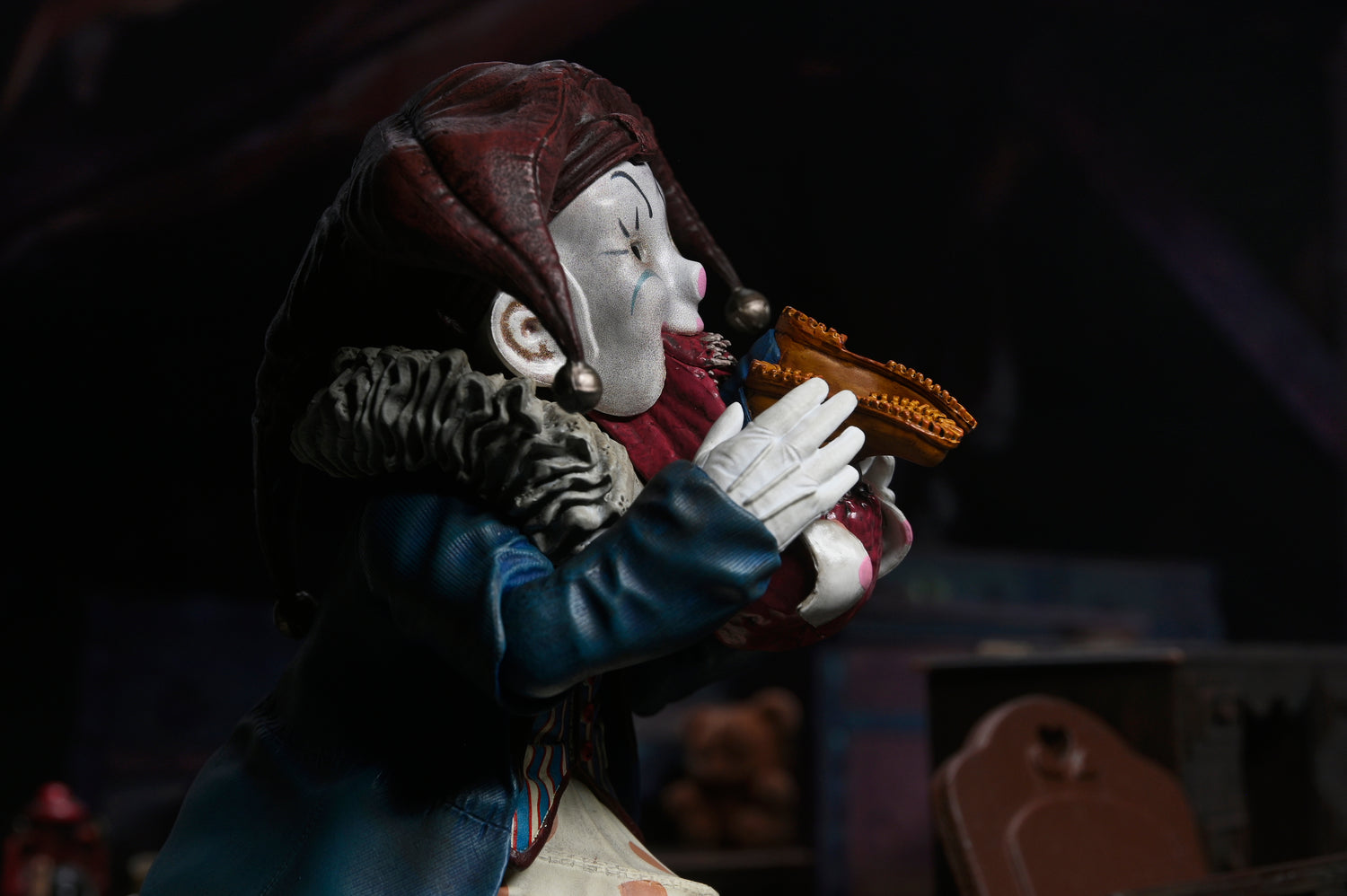 BUY NOW - KRAMPUS DER KLOWN DELUXE - 7&quot; SCALE ACTION FIGURE | NECA ONLINE AU