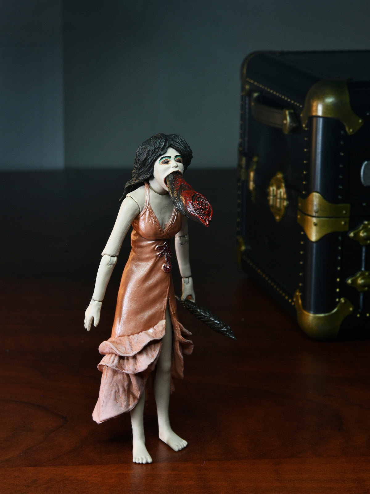 Puppet Master - Leech Woman & Toulons Puppet Case 2 Pack | Big E's Collectibles Puppet Master - Leech Woman & Toulons Puppet Case 2 Pack | Big E's Collectibles