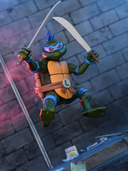 BUY NOW - TMNT ULTIMATE LEONARDO (VHS) 7&quot; SCALE ACTION FIGURE | NECA ONLINE AU 