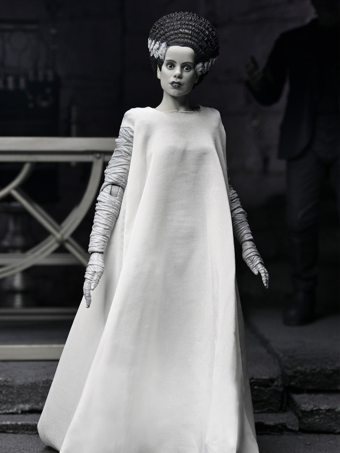 BUY NOW - UNIVERSAL MONSTERS X BRIDE OF FRANKENSTEIN 90TH ANN. THE MONSTER &amp; HIS MATE 2PK 7″ FIGURES (B&amp;W) | NECAONLINE.COM.AU