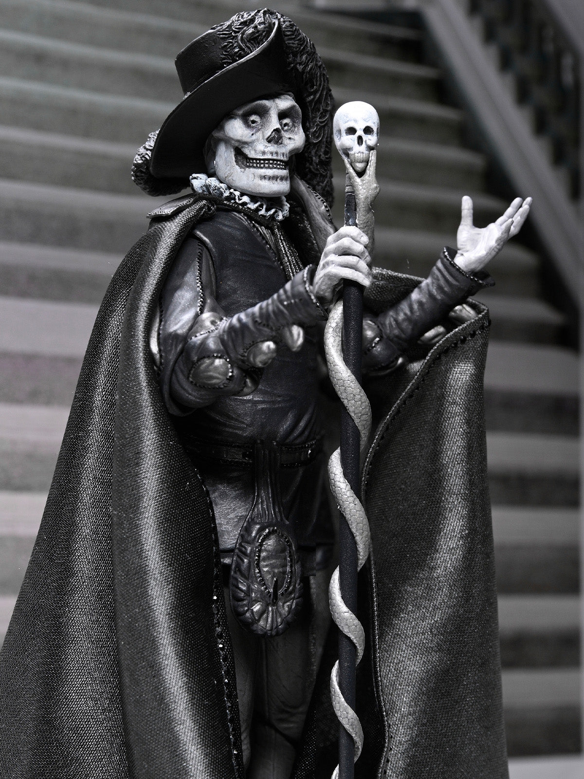 BUY NOW - PHANTOM OF THE OPERA (1925) ULTIMATE PHANTOM "MASQUE OF THE RED DEATH" - 7" SCALE FIGURE (B&amp;W)| NECAONLINE.COM.AU