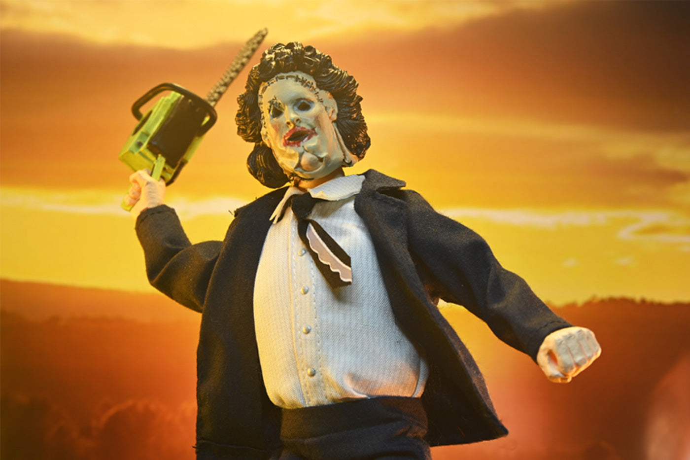 BUY NOW - TEXAS CHAINSAW MASSACRE - LEATHERFACE (PRETTY WOMAN MASK) 50TH ANNIVERSARY 8&quot; CLOTHED ACTION FIGURE | NECAONLINE AU