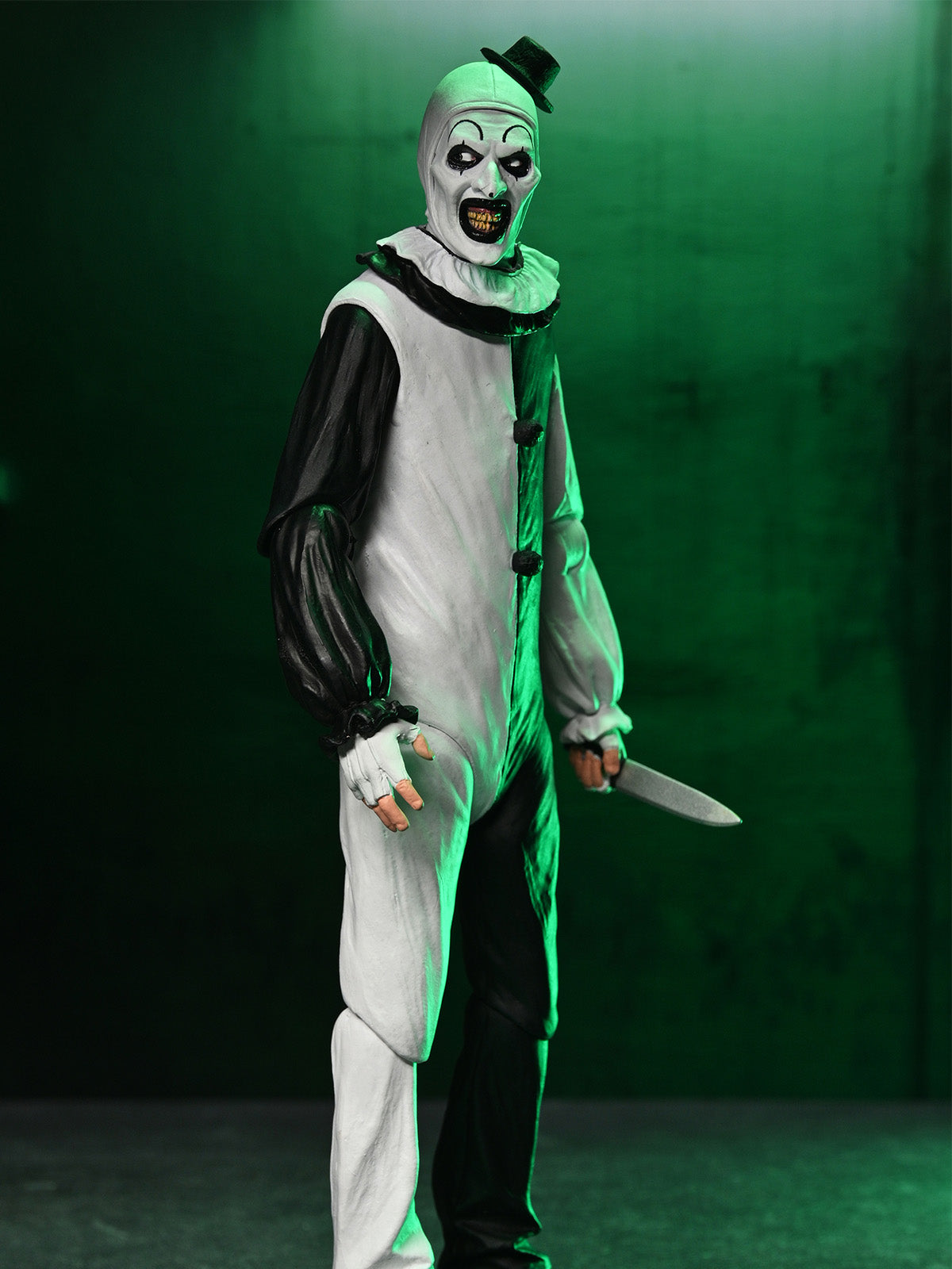 BUY NOW - TERRIFIER – ULTIMATE ART THE CLOWN &amp; LITTLE PALE GIRL 2 PACK – 7″ SCALE ACTION FIGURES | NECAONLINE.COM.AU