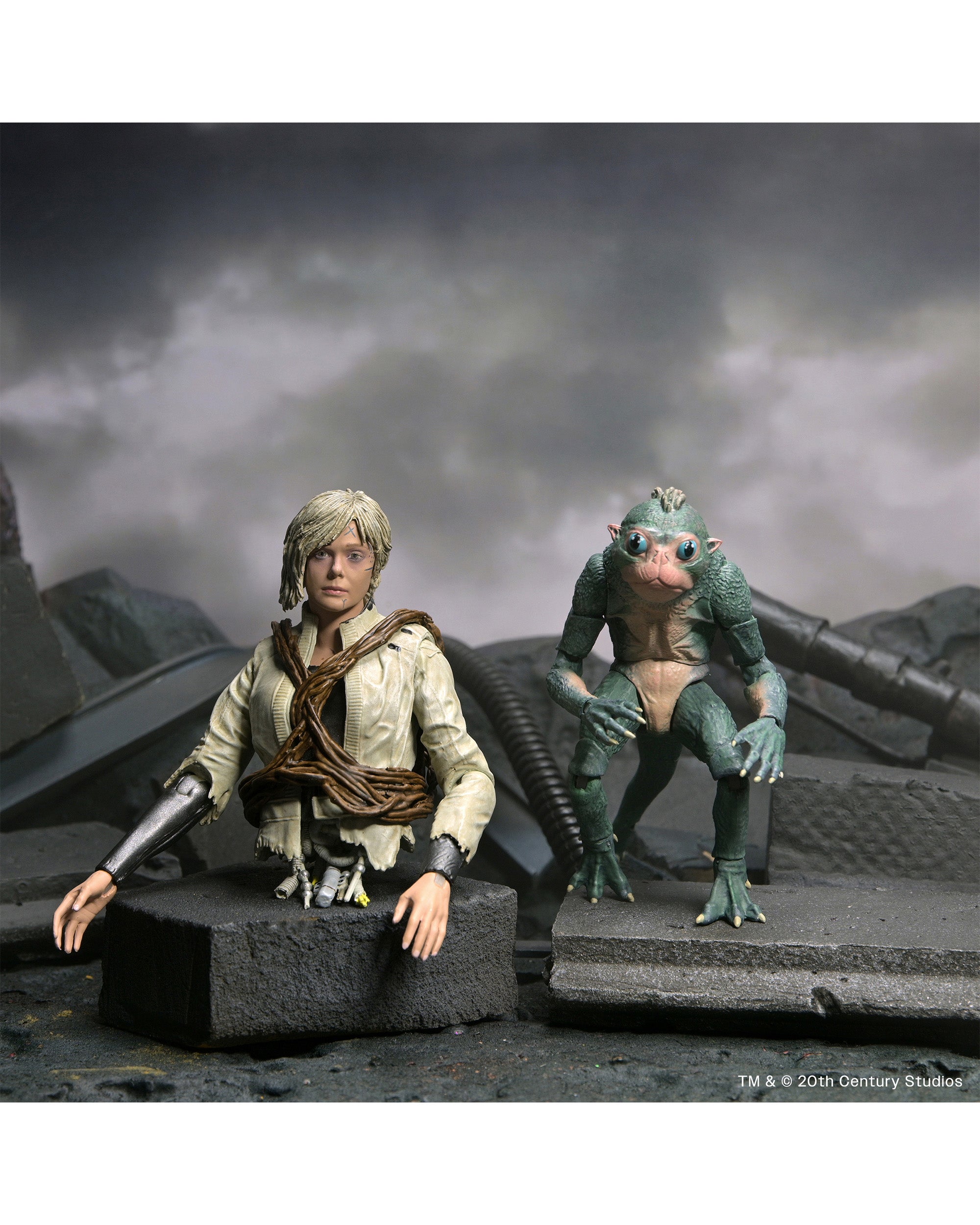 BUY NOW - PREDATOR BADLANDS – ULTIMATE THIA &amp; BUD 7″ SCALE ACTION FIGURE | NECAONLINE.COM.AU