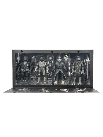 UNIVERSAL MONSTERS X TMNT 4 PACK TURTLES BLACK &amp; WHITE - 7&quot; SCALE ACTION FIGURES