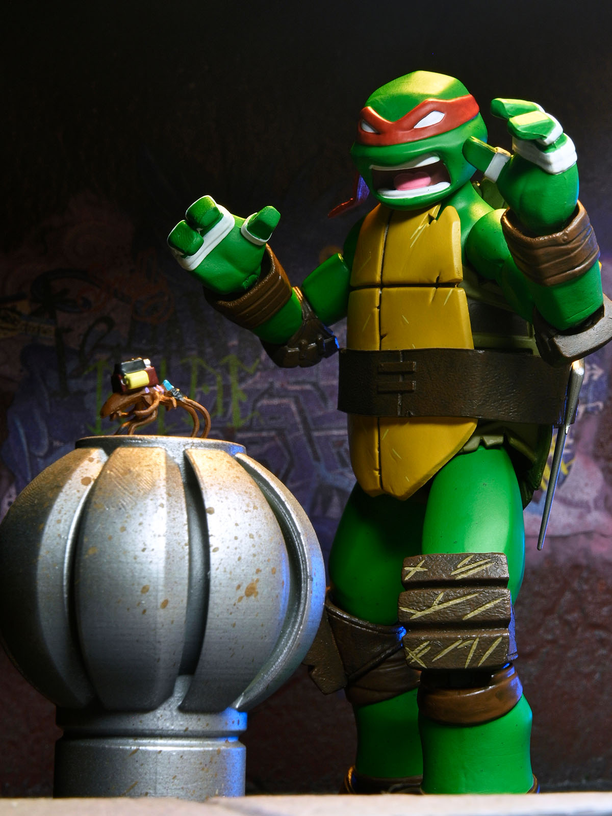 BUY NOW - TMNT (2012 CARTOON) ULTIMATE RAPHAEL 7" SCALE ACTION FIGURE | NECAONLINE.COM.AU