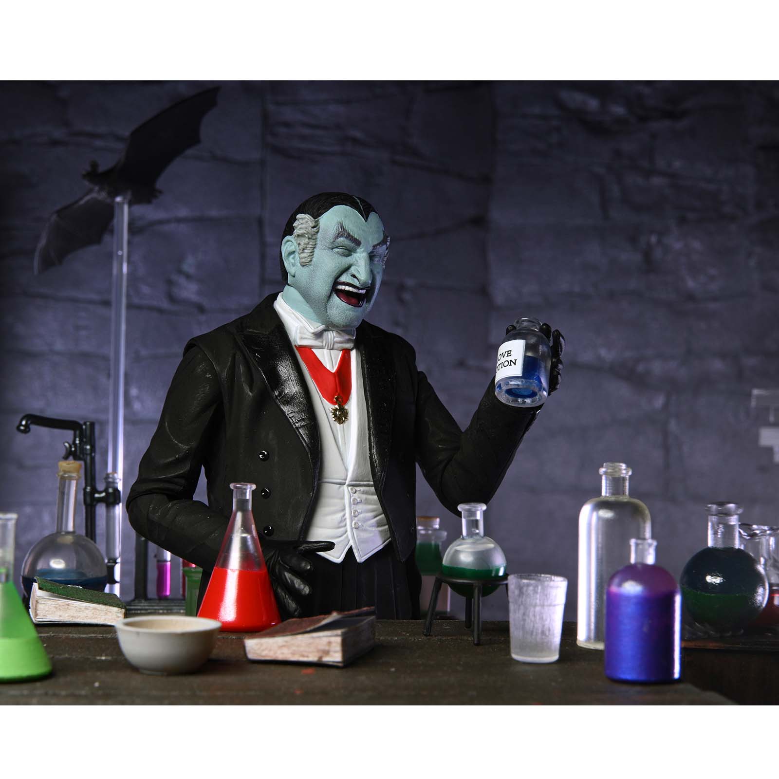 BUY NOW - THE MUNSTERS (TV SERIES) ULTIMATE GRANDPA MUNSTER – 7″ SCALE ACTION FIGURE | NECAONLINE.COM.AU